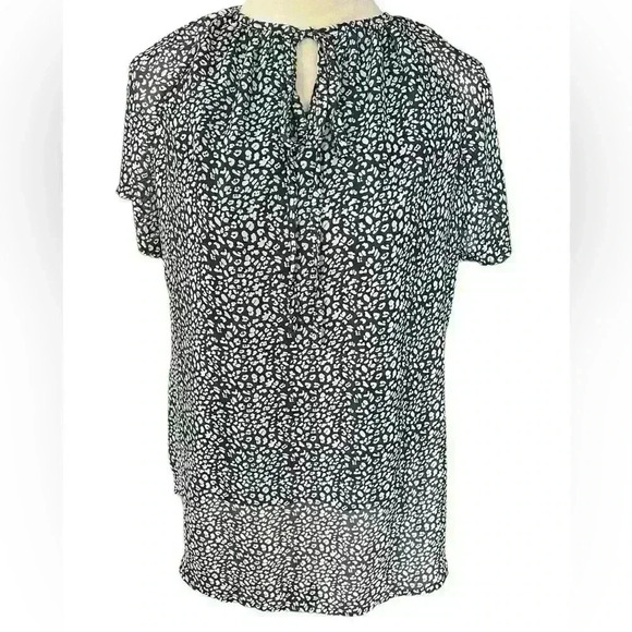 Large Women’s Blouse Short Sleeve Tie Keyhole Front Flowy with Lining Blue White - Picture 1 of 9